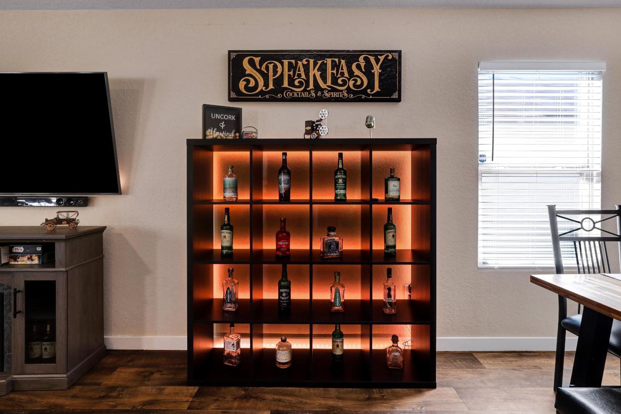 Speakeasy - A Birdy Vacation Rental San Antonio Exterior photo